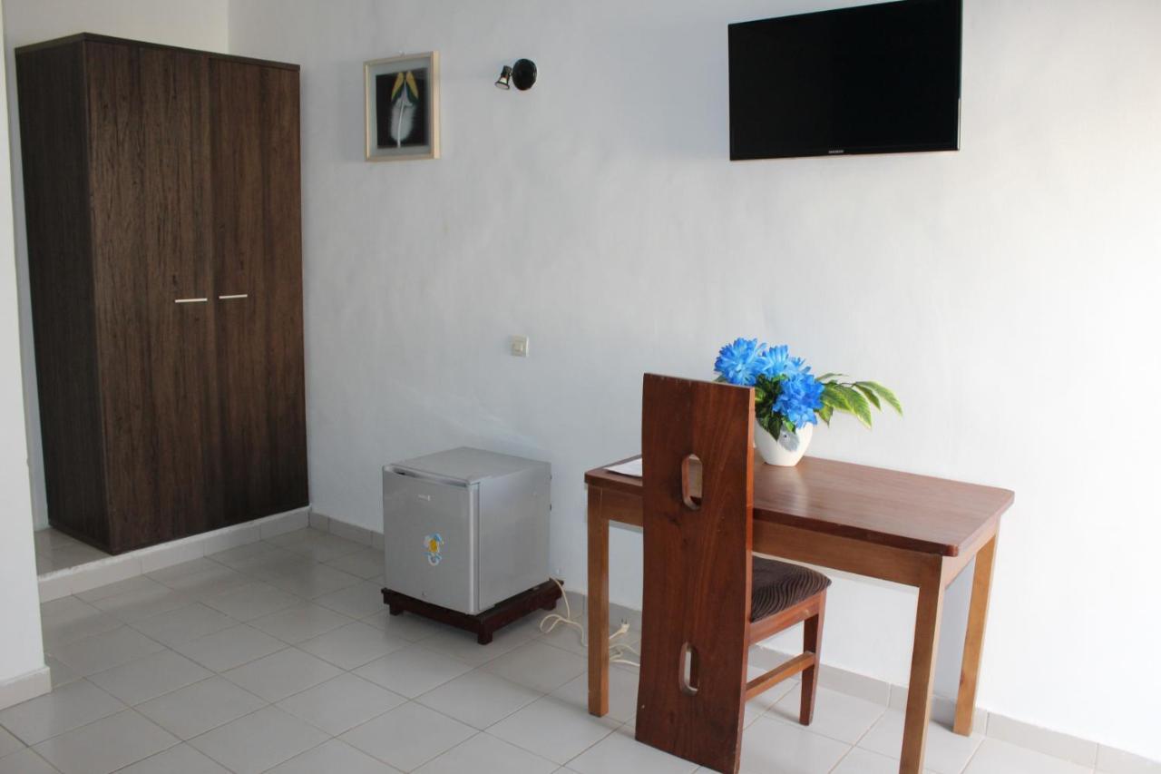 Complexe Hotelier Olympe Korhogo Buitenkant foto
